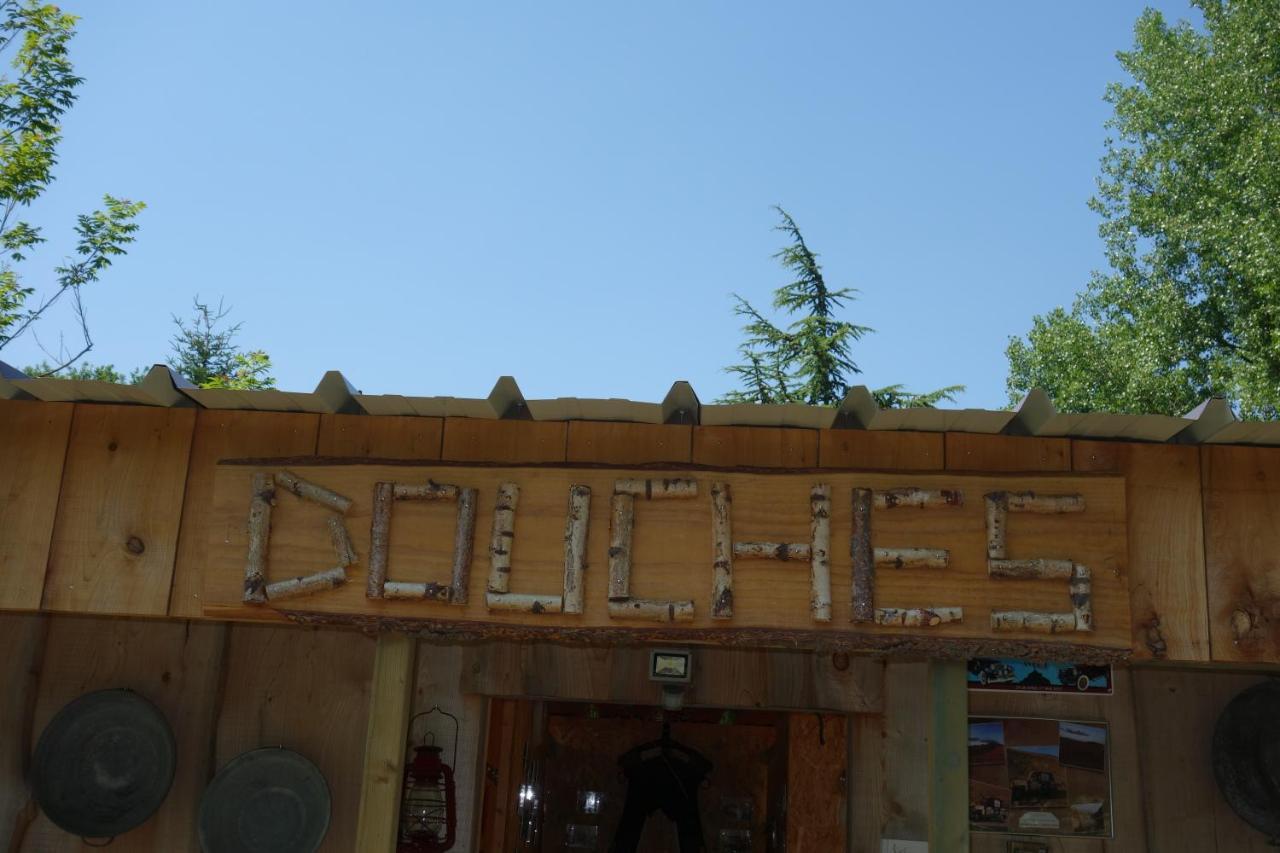 Levaltipis Hotell Saint-Gâtien-des-Bois Exteriör bild