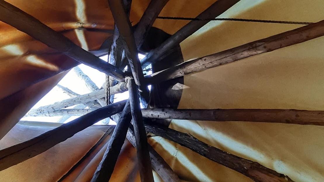 Levaltipis Hotell Saint-Gâtien-des-Bois Exteriör bild