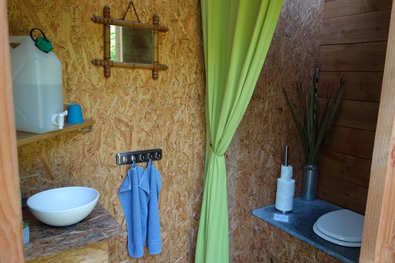 Levaltipis Hotell Saint-Gâtien-des-Bois Exteriör bild